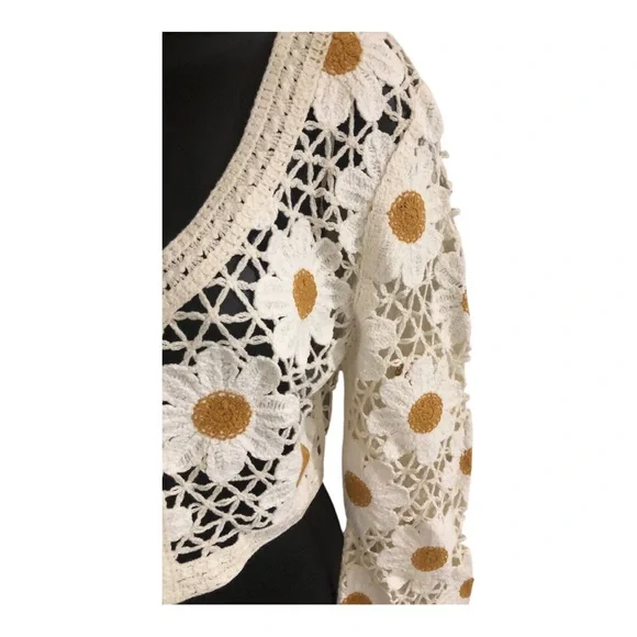 Jessica Simpsom cream daisy floral front tie crochet bolero cardigan size XL new - Picture 3 of 15